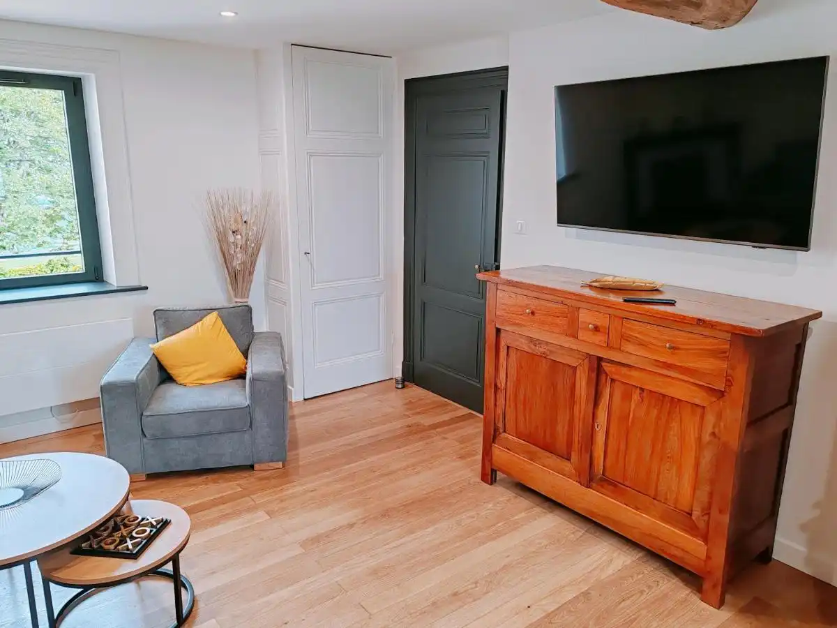 La roulotte de Chiroubles au milieu des vignes